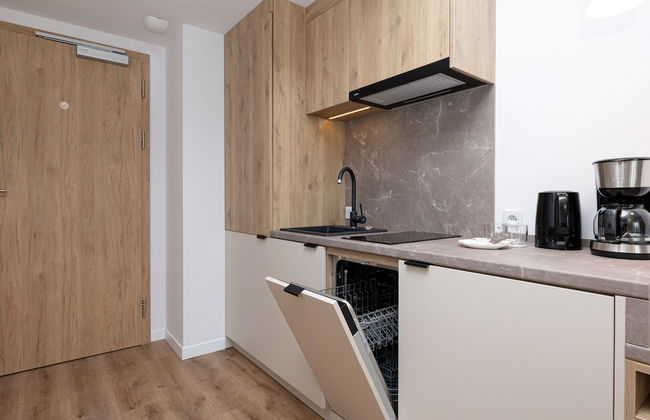 Jantaris Apartments by Renters - Photo 26