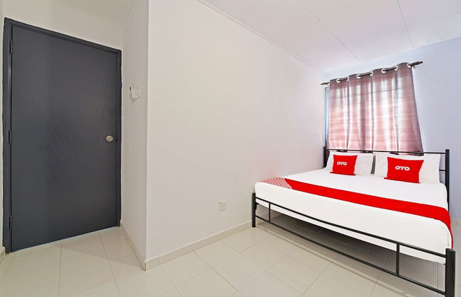 OYO 90493 JL Homestay - Foto 26