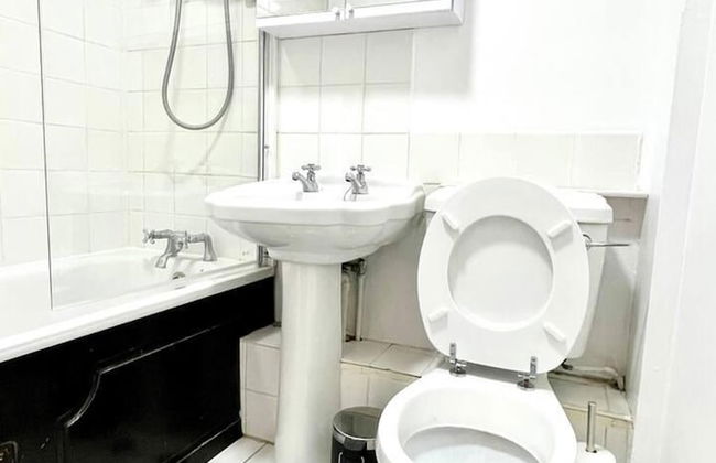 Lovely 2-bed Tree-hole in Northolt Southharrow - Foto 15