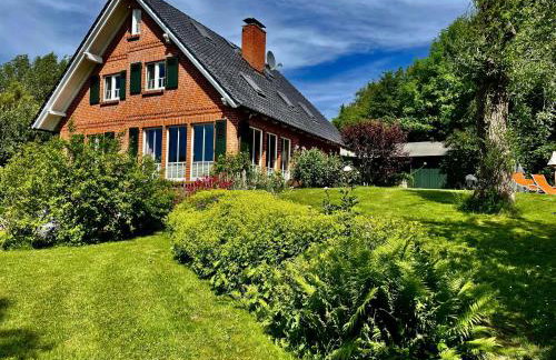 Ein-Steinwurf-zum-Ostseestrand-Ferienwohnung-Martha-mit-Terrasse - Foto 13