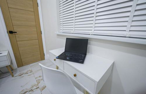 Cozy Charming Bungalow BRAND NEW - Photo 6