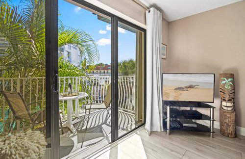 Ola Grande - Beachside Condos with Pool next to Cocoa Beach Pier - Foto 54