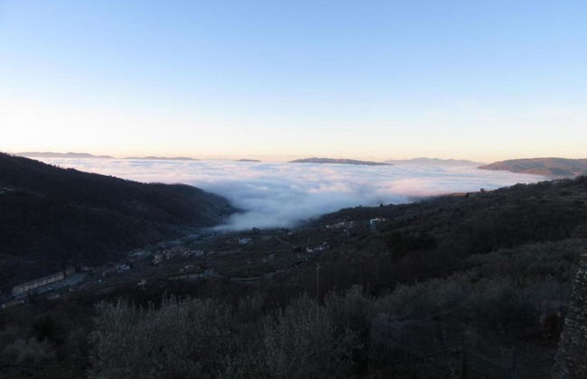 Idyllic Retreat in Tuscany - Photo 37