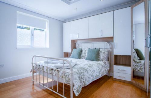 Ridgeway Hideaway - 1 Bedroom Holiday Home - Manorbier - Foto 3