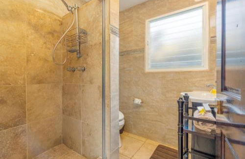 Fern Grotto Inn - Foto 96