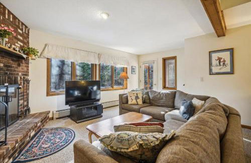 Glazebrook J5 3 Bedroom Townhome with Sauna & Fireplace - Foto 4