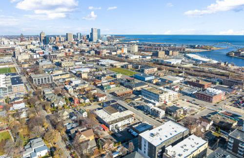 INSTA worthy Home! *Sleeps 8* - Walker's Point! - Foto 67