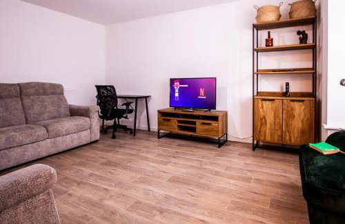 Charming 1BR House in Eccles with Free Parking - Foto 8