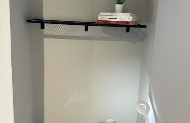 Studio Premium - Perto de Tudo - Vista Livre - Estacionamento privativo e Portaria 24h - Wi-Fi 600mbps - Foto 11