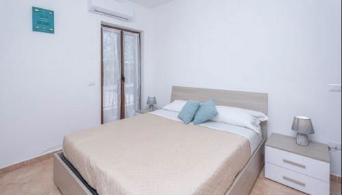 Porto Taverna, a pochi passi dalla Spiaggia di Porto Taverna - Foto 4