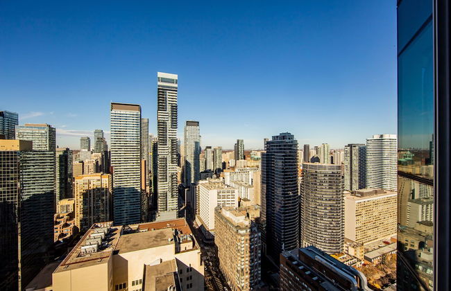 Downtown Toronto 2 Bedroom 2 Bath Suite Near Business District, U of T, Hospital - Foto 26