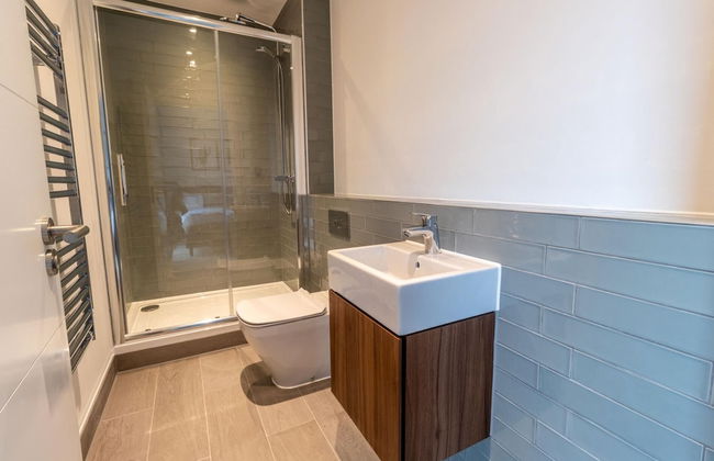 Sevenstays Ashford - 2BR Luxury Apartments - Foto 25