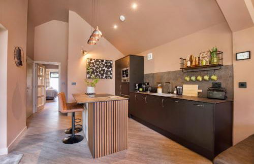 The Warehouse with Free Parking - Foto 17