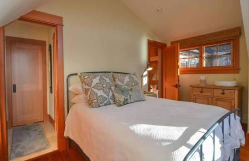 Hook's Nest-Magnificent Waterfront Luxury Home - Foto 40