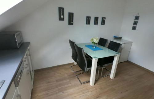 Moderne Ferienwohnung in Durmersheim 2 Zi, Nähe Rhein und Messe KA - Foto 3