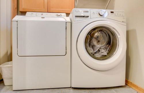 Minocqua Lakefront Cabin with Deck - Foto 23