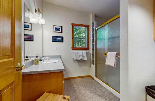 Happy Family Cozy Cabin - Photo 21