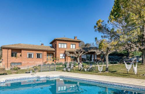 Can Maximino - Photo 1