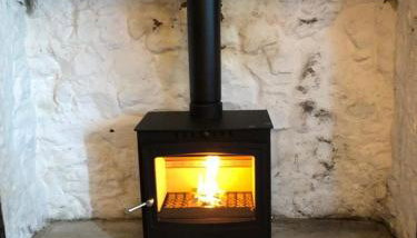 Traditional cottage with brand new Woodburner - Foto 5