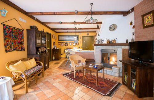 The Flowers' House - Photo 4