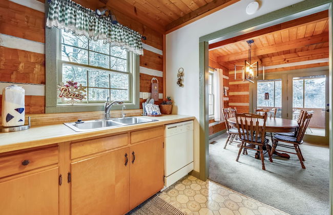 Mossie Oak Cabin 2 Bedroom Cabin by RedAwning - Foto 7