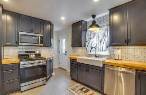 Charming Retreat in Charlottesville with Deck! - Foto 1