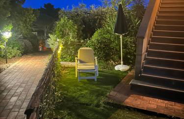 Trilocale con piscina - Foto 24