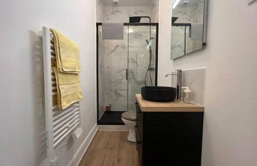 Le Castelet - Paisible T2 proche métro - Foto 19