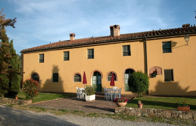 Apartment in Guasticce With Shared Pool - Foto 1