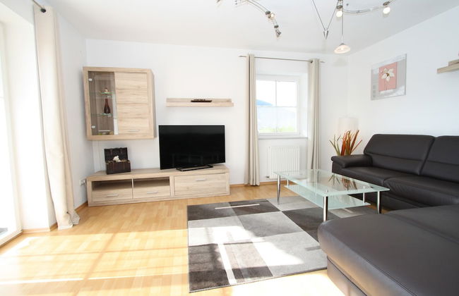 Mansion in Goldegg Near Ski Lift - Photo 11