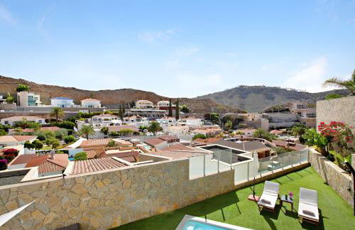 Luxury Boho Villa with Heated Pool, Rooftop and Panoramic Sea View in Amadores - Foto 45