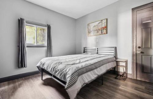 Quiet 3BR Vacation Spot-Minutes to Niagara Falls USA - Foto 12