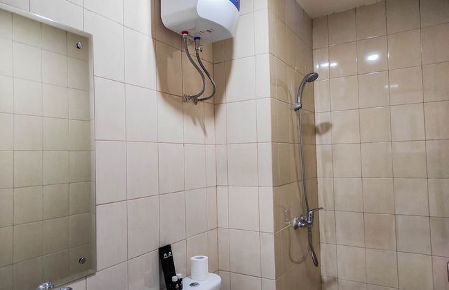 Homey and Comfy 2BR at Vida View Apartment - Foto 12