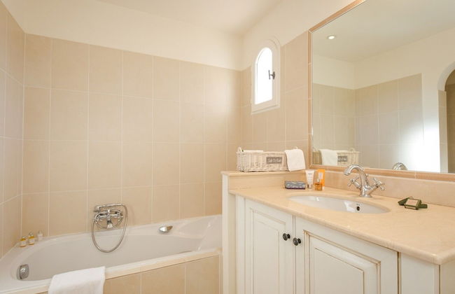 Holiday Flats at Domaine de Saint-endreol With Golf, SPA and Pool - Photo 49