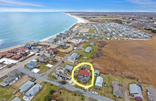2 Bedroom Matunuck Beach House, 1 Block from Ocean - Foto 2