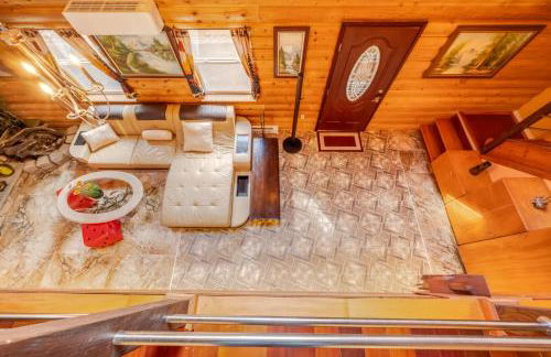 Stunning! Pocono Escape! HotTub Sauna Pool Ski Pet-Friendly Firepit Game Room Fireplace BBQ Lakes Tennis Fishing - Foto 20