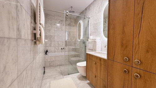FLH Harmony Suite - Foto 4, towels, Shower, heating
