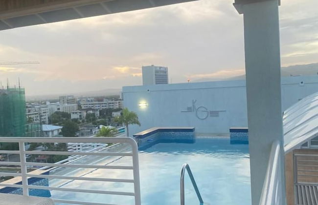 Kensington with pool - Photo 20