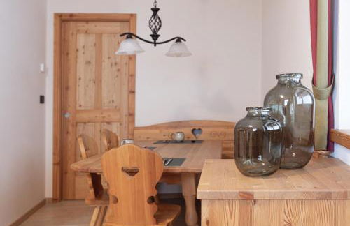 Chalet Tyrolian Apartments - by Familiaris - Pools 500 meters - Foto 25