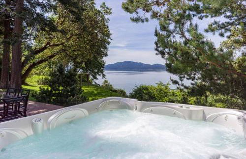 Luxe Beachfront, Hot Tub, Kayaking, Walk to Town - Foto 23