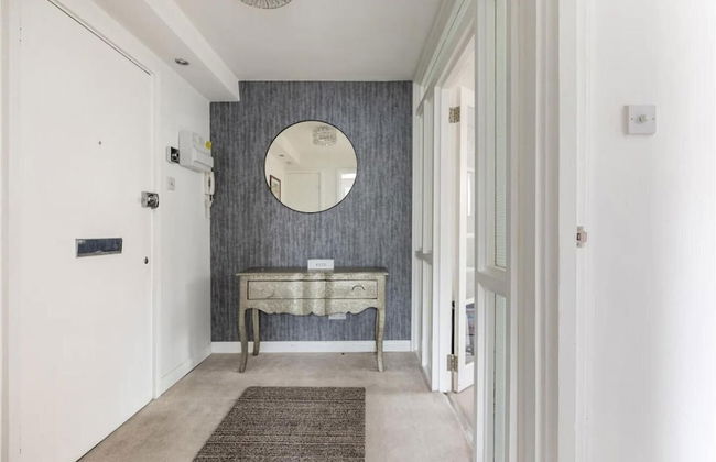 Spacious 1 bed Apartment With Parking & Balcony! - Foto 13