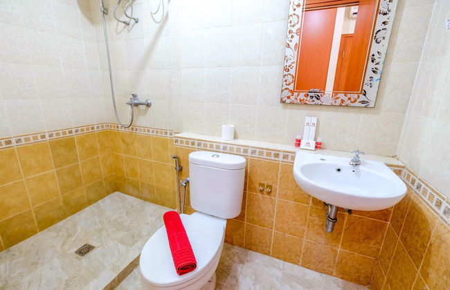 2 Bedrooms at Grand Palace Kemayoran Apartment by Travelio - Foto 22