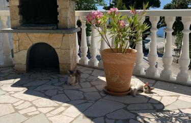 Emmi Apartments - Photo 24