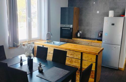 Dom letniskowy nad jeziorem Sasek Wielki Trelkówko - Foto 1