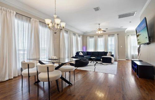 3 BD Townhome w Rooftop Terrace w Free Parking - Foto 34