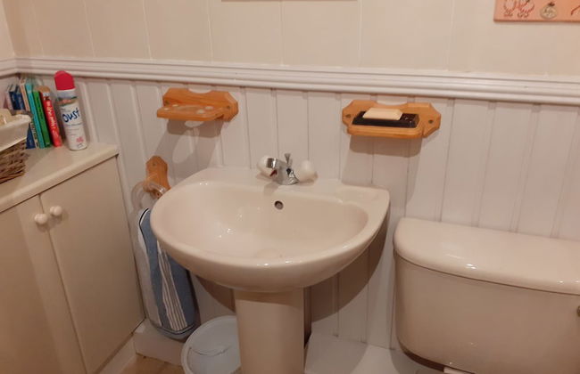 2 Bed Apartment 2 Mins Walk Away From the Beach! - Foto 20