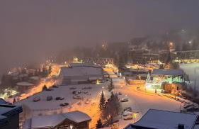 Appartement 6 places aux pieds des pistes avec piscine, wifi et parking privé, salle de bain refaite à neuf - Foto 18