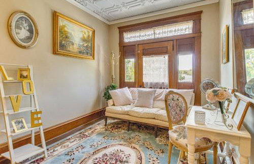 Creekfront Yellville Manor with Parlors and Fire Pit! - Foto 16