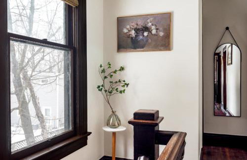 Designer Home, Hot Tub, Private Yard, & Projector - Foto 26