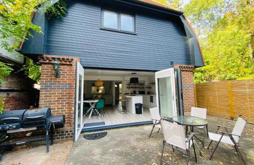2 bedroom cottage in Bromley suitable for 4 people - Foto 3